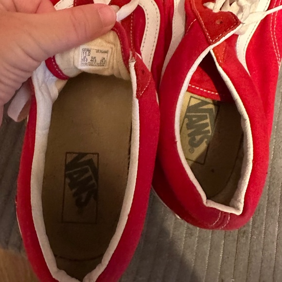 Men’s Red & White Vans Sz 11 - Picture 4 of 7